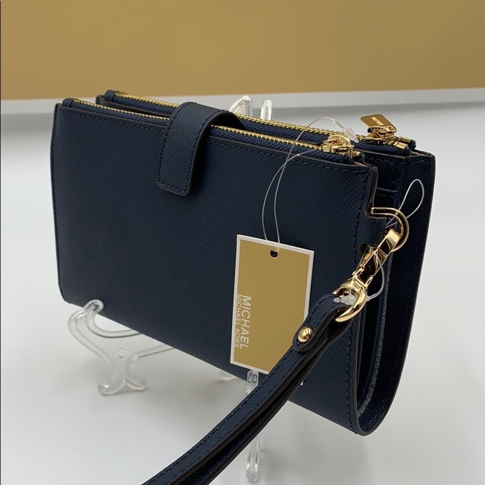 MICHAEL KORS LG DOUBLE ZIP WRISTLET NAVY - Picture 9 of 16